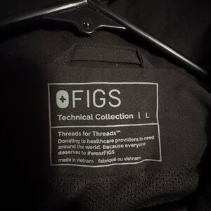 Brand new Figs Sydney Jacket. Worn only once